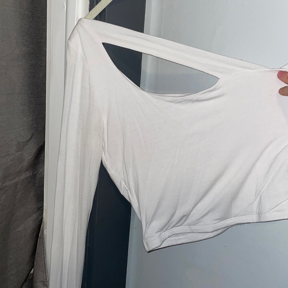 Garage Single Sleeve Slit Chest Crop Top - Picture 2 of 5